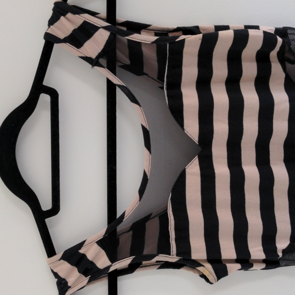 Striped high low dress - Picture 1 of 4